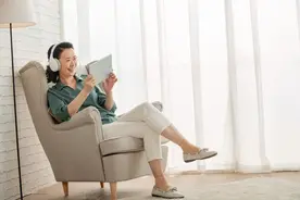 跷二郎腿会导致静脉曲张？真相是……图片
