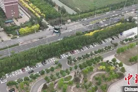 构建起“空中生命走廊” 天津首条无人机低空医疗配送运输专线试飞成功图片