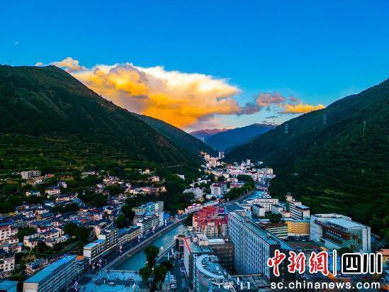 马尔康嘉绒锅庄民俗传统系列活动将于8月8日启幕