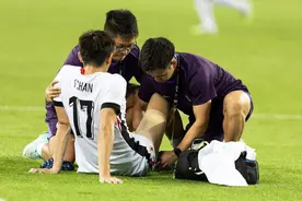 中国香港球员陈晋一已返回申花队，无缘东亚杯对阵国足图片