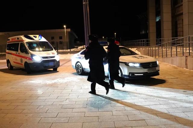 中俄黑龙江大桥“生命接力”