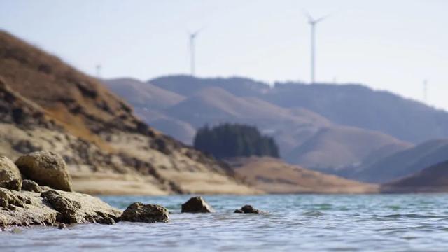 在桂林过大雪：暖汤、红柿、碧水…藏着南方冬日最惊艳的色彩