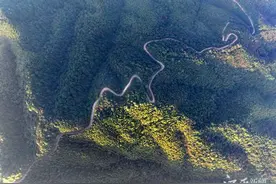 泰和：农村公路似飘带图片