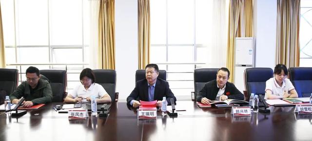 云门酒业省级博士后创新实践基地博士后入站签约仪式暨课题开题报告会圆满举行