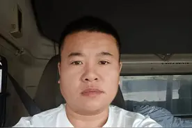 旅游客车司机肖波在生命最后时刻停住载有11名韩国乘客大巴，韩方感谢图片