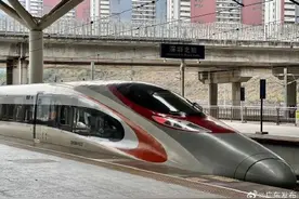 今起广深港高铁“灵活行”延长至深圳北站图片
