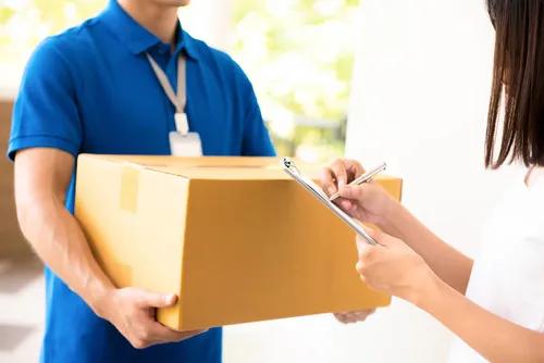 多地快递费涨价！有商家一天增加几千元成本？快递公司回应→
