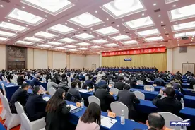 施一公连任会长，这个同学会不简单图片