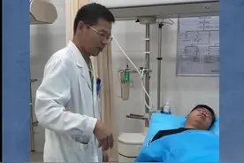 小伙突感乏力不能行动，原因是……医生提醒→图片