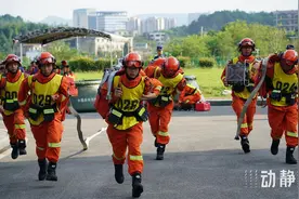 救援新力量！国家消防救援局贵州机动队伍64名实习消防员参加授衔考核图片