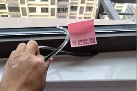 半岛验房丨世茂璀璨倾城新房裂纹不少！门扇晃动，地板软塌，空鼓砖连成片图片