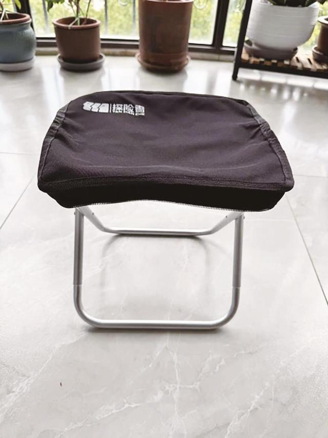 帐篷3秒开 茶具巴掌大 新型装备加持 “轻量化露营”正流行