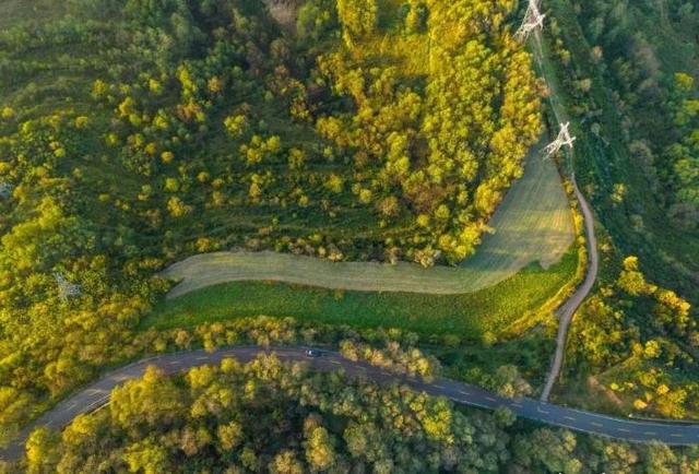 华亭关山多彩林海 解锁陇东最浓秋意