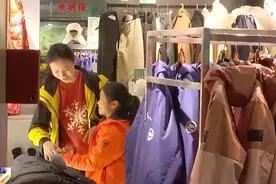 整点“small 芭比Q”！尔滨的哥猛学英语迎接亚冬会来的“且”图片