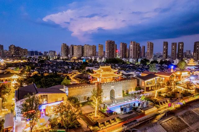 人文经济激活消费新动能丨文脉掌舵 业态为帆——芜湖古城为城市消费注入新动能