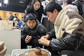 牌坊、土陶等特色文化IP“出圈” 文商旅融合激发隆昌县城消费活力｜万千气象看四川图片