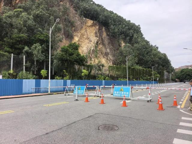 东莞发布暴雨橙警 多路段封闭