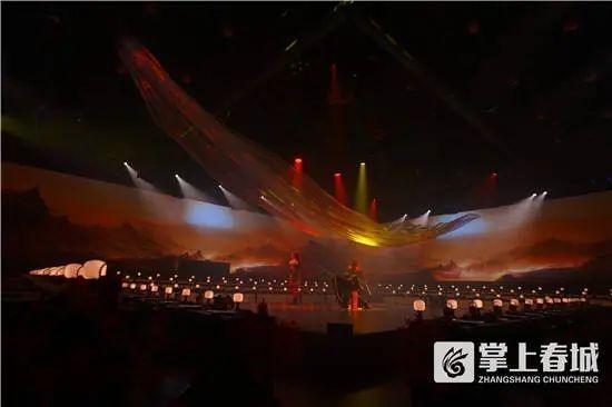 日咖夜宴！昆明首个沉浸式伴餐演艺“觉宴”本周五滇池畔开席！