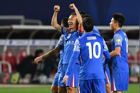 一次常规换人成就金子般的进球，申花赢球感谢“天意”，泰山惨吞“两连败”图片