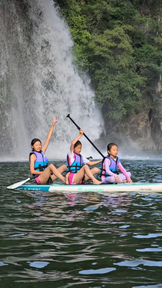 开阳县：“桨”板水上游 点燃旅游新活力