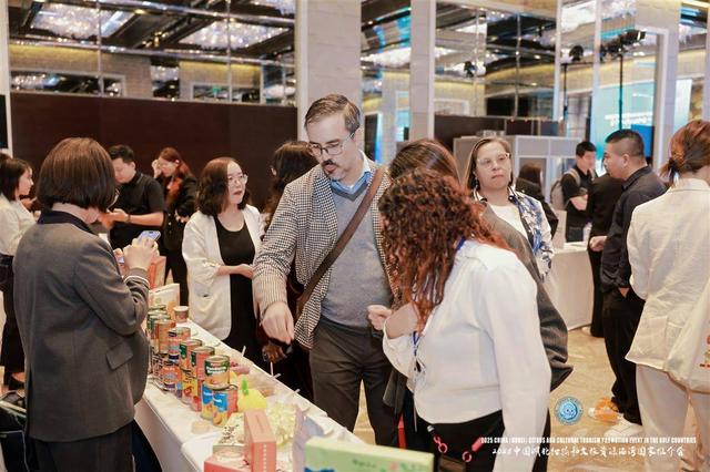 湖北柑橘暨文旅资源海湾国家推介会签订2000万美金订单