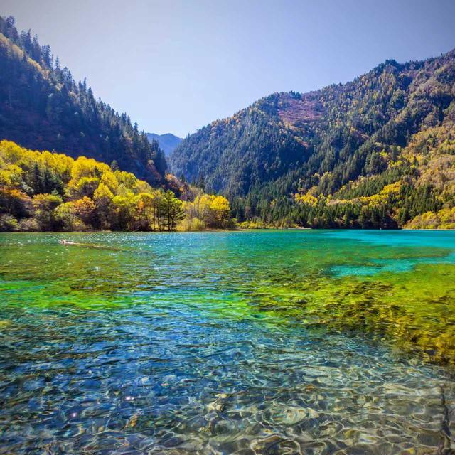 九寨沟部分景点关闭，长沙旅行社：不影响旅游线路，湖南游客同比增20%