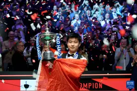 快评丨斯诺克世锦赛历史性夺冠，赵心童不是“下一个丁俊晖”图片