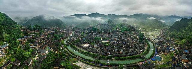 苗岭主峰雷公山: 垂直森林带万物共生