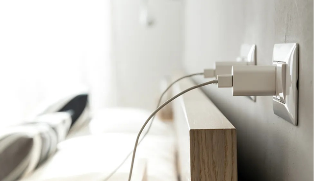 严重影响手机寿命，不要再这样充电了！