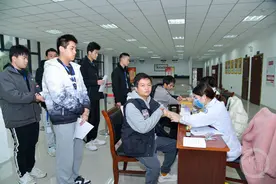重庆合川：严把征兵体检关 输送强军新力量图片