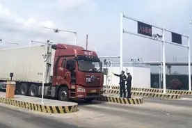 威海TIR拓展“一带一路”物流新通道图片