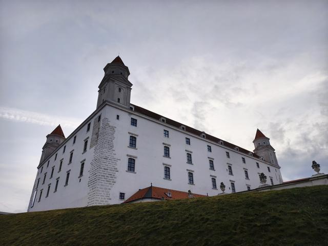 斯洛伐克布拉迪斯拉发州：四面相绘地域美，历史人文满溢魅力