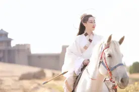 28岁女演员突发疾病变植物人，昏迷三月后苏醒！最新发声图片