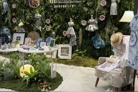 非遗送考T恤，还有婚庆旗袍新品首发、文创新品、国潮香囊，都在2025静安·龙凤SHOW图片