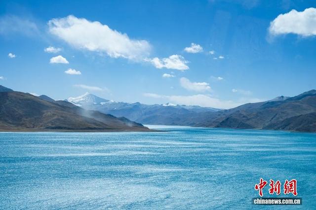 花木为笔，山湖成画 西藏的每一帧都是神仙壁纸