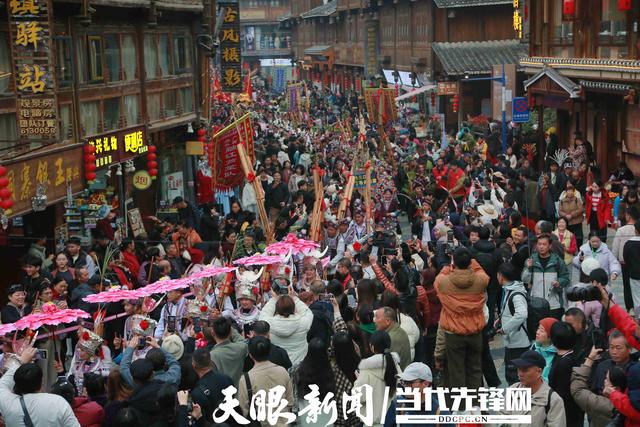 黎平：肇兴侗年展风情 民族团结同心欢