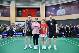 世界冠军解锁新身份！刘雨辰/李俊慧开启双塔羽毛球馆图片
