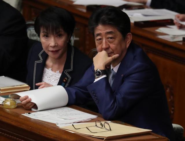 高市早苗当选日自民党总裁意味什么