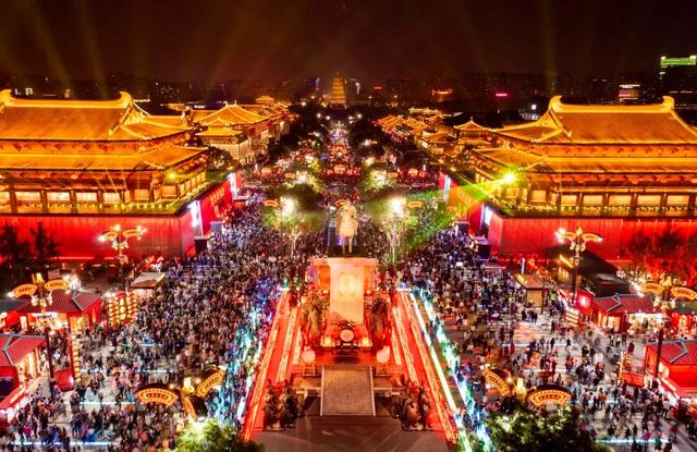 “沉浸式”演艺焕发文旅新活力