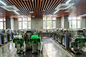 信阳市中医院智慧共享中药房正式启用图片