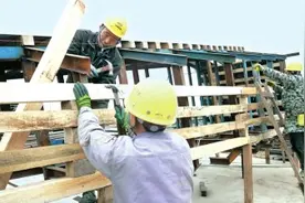 项目进展：观音寺长江大桥主塔节节攀高图片