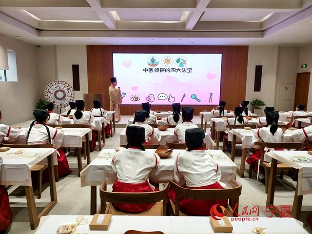 从“药香绵长”到智能按摩机器人 第七届中阿博览会展现“中国制造”智慧