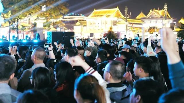 从数据看青城之变：呼和浩特国庆文旅火爆背后的三个真相