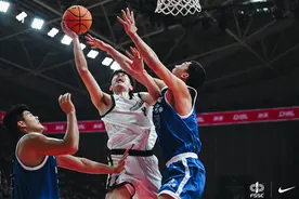 创造历史！湖南地质中学男篮拿下耐高全国总冠军图片