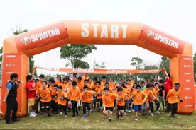 斯巴达勇士儿童赛上海站落幕 超12000名小勇士参角逐图片