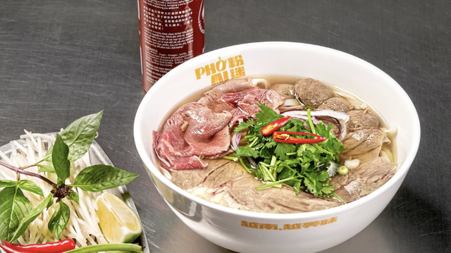 太Chill了！解锁闵行的“欧式慢生活”，在喷泉广场晒太阳、吃烤肉……