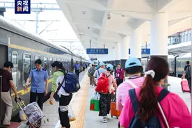 黑龙江首开新疆旅游专列 18天夜行日游景区连点成线图片