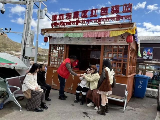 国庆黄金周碌曲文旅市场火热 多元体验引客来