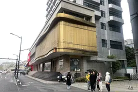 中国黄金1号加盟店实控人涉非法吸储案获法院受理，“黄金托管”风险谁来管图片