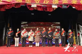 事迹感人，孝德突出！孝里街道评选出第十九届“十大孝子”图片